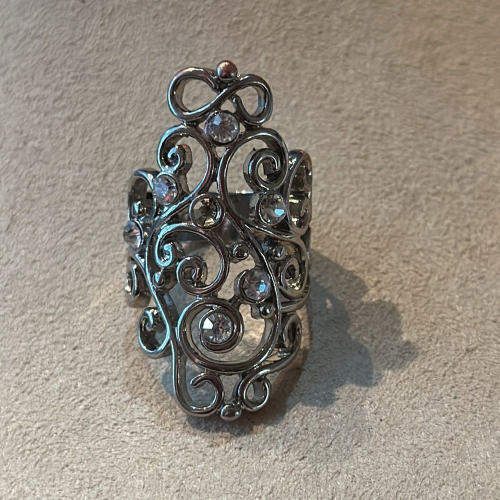 Vintage Scroll Ring!